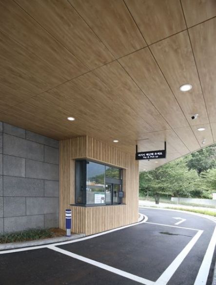 부산 스타벅스 화명강변점