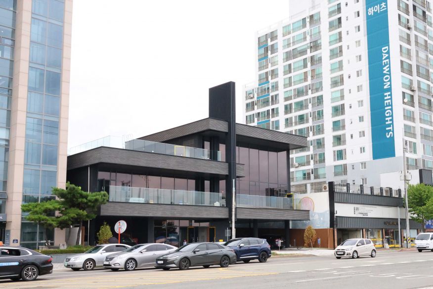 폴 바셋 포항 영일대 DT점